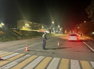 Кушвинские автоинспекторы разбираются в обстоятельствах ДТП, в результате которого травму получил пешеход.