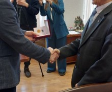 В Кушве супружеским парам вручили знак «Совет да Любовь».