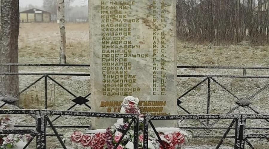 В поселке Азиатская благоустроят территорию вокруг памятника воинам