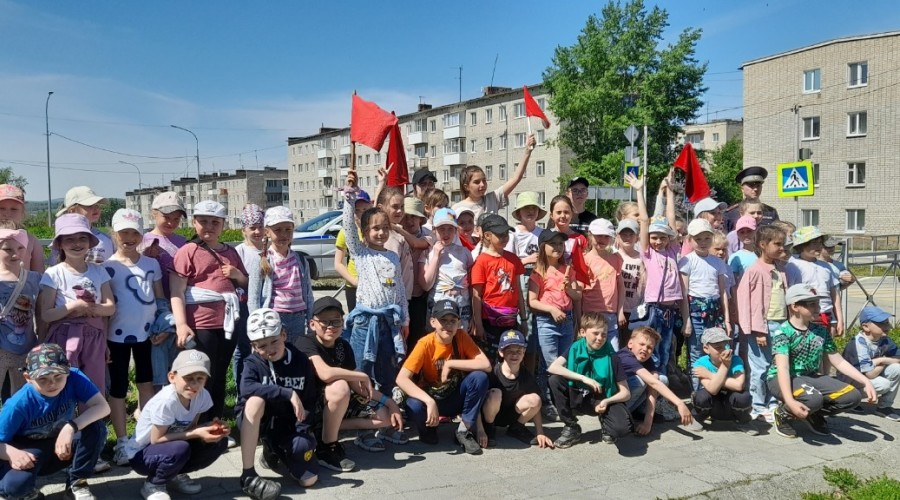 Акция «ПДД на асфальте» прошла в Верхней Туре