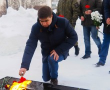 В Верхней Туре почтили память воинов-интернационалистов