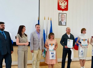 Учителя Кушвы получили награды за свою работу 