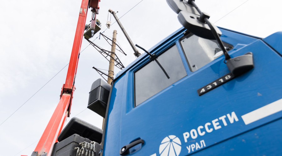 Энергетики «Россети Урал» усилили защиту системообразующей ЛЭП Свердловской области