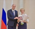 Денис Паслер наградил уральцев за заслуги перед Россией и Свердловской областью  