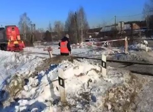 В Верхней Туре прокуратура разбирается с колейностью на ж/д переезде