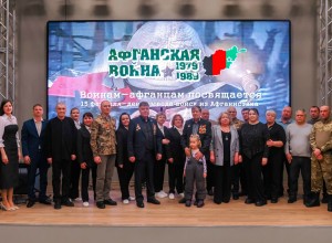 В Верхней Туре почтили память воинов-интернационалистов