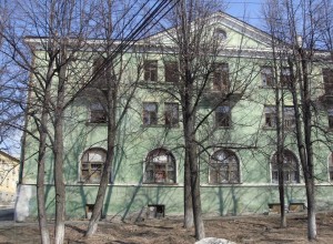 В Кушве пустующая гостиница признана угрозой для общества.