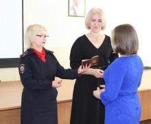 В День космонавтики 9 юных кушвинцев получили свои первые паспорта.