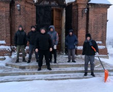 Осужденные из исправцентра в Верхней Туре оказали помощь храму