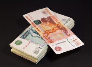 Власти повышают зарплату со следующего года. 