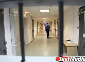 В Кушве в СИЗО отправили двух мужчин, обвиняемых в вымогательстве