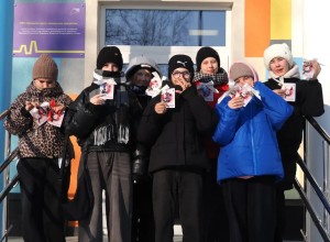 Весна в городе! Активисты Верхнетуринского ГЦМИ и «Движения Первых» подарили радость!