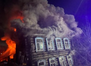 Поселок Баранчинский в огне