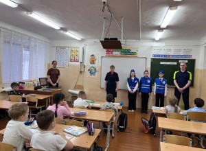 Профилактические беседы совместно с отрядом ЮИД.