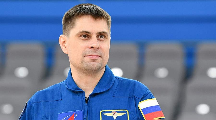 Космонавт Андрей Федяев из Верхней Туры приготовил борщ для коллег перед стартом миссии Crew-12