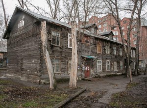 Жители аварийных домов смогут вне очереди получить жилье