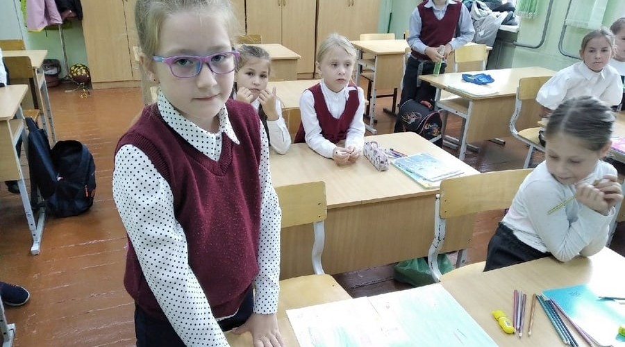 Кушвинская школьница придумала герб класса и победила в областном конкурсе