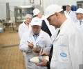 На кушвинском предприятии «Молочная Благодать» началось производство по новой линии, введенной в эксплуатацию при участии Дениса Паслера
