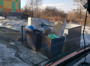 Можно ли положить диван в контейнер: отвечает регоператор
