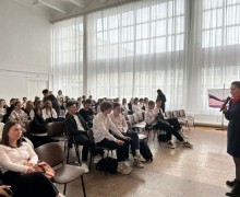 В рамках операции «Дети России - 2023» сотрудники Кушвинской полиции встретились с учащимися школ.