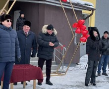 В Баранчинском сдали в эксплуатацию новый дом и вручили ключи от новых квартир