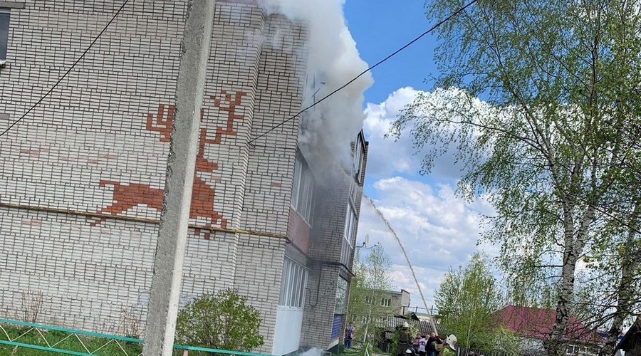 В Вагоном микрорайоне горела многоэтажка