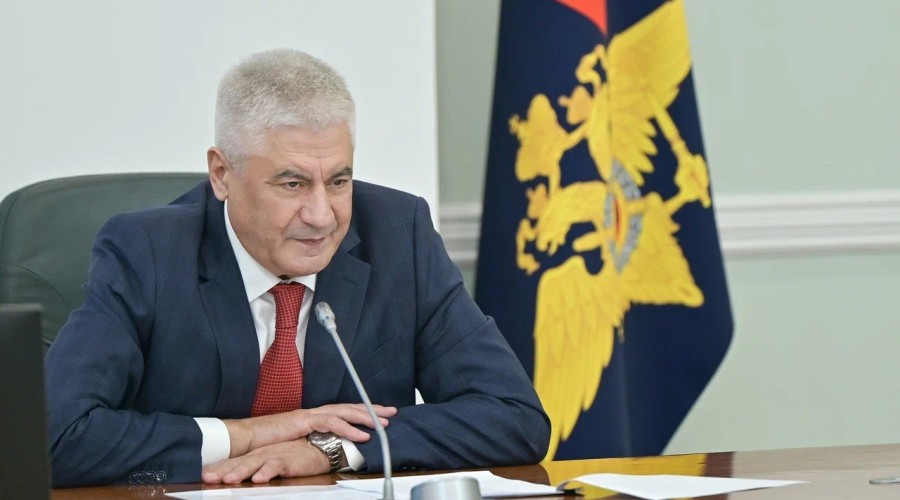 Владимир Колокольцев наградил юных героев Почетными грамотами МВД России и ценными подарками