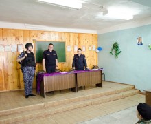 Росгвардейцы поздравили курсантов «Беркута-Спасателя» с наступающим праздником
