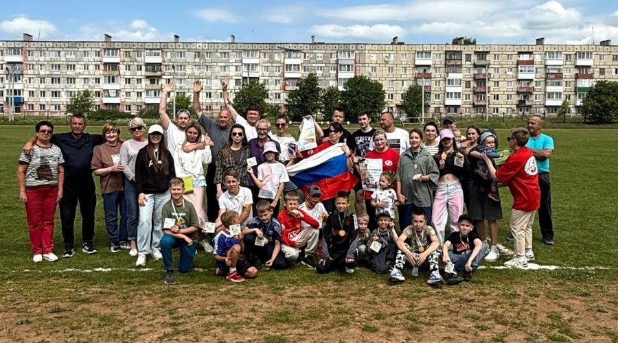 Орлёнок, орлёнок, взлети выше солнца