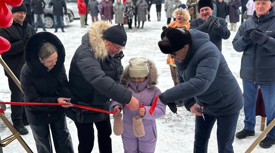 В Баранчинском сдали в эксплуатацию новый дом и вручили ключи от новых квартир