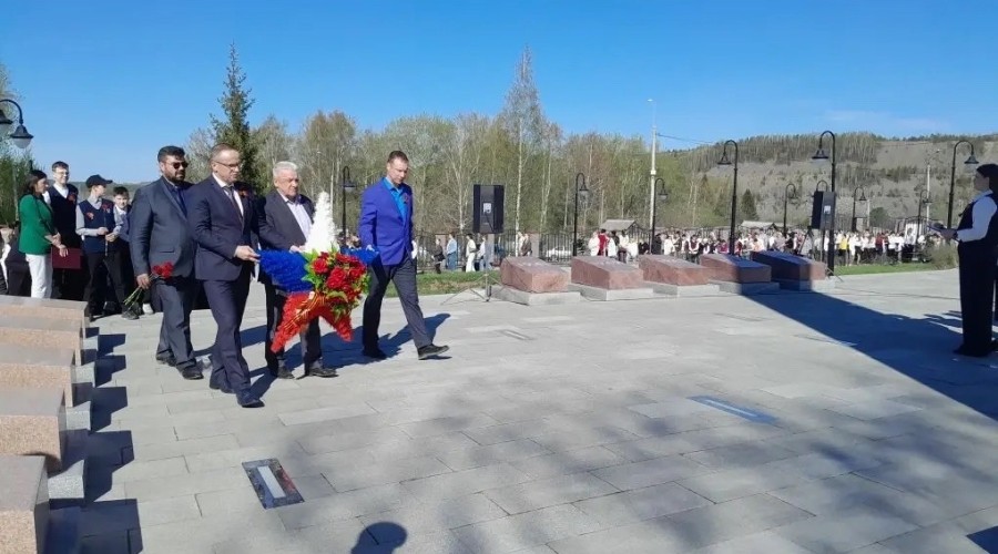 Воинам, умершим от ран в госпиталях города Кушвы