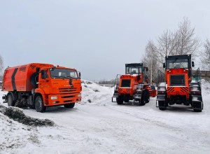 Автопарк дорожных служб Кушвы пополнился новой спецтехникой