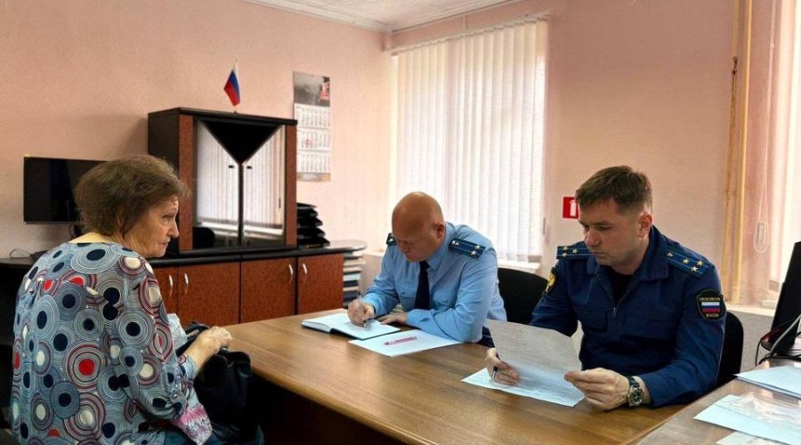 В Кушвинском муниципальном округе состоялся личный прием граждан, который провел первый заместитель прокурора Свердловской области Александр Дуркин