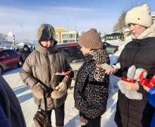 Весна в городе! Активисты Верхнетуринского ГЦМИ и «Движения Первых» подарили радость!