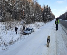 Водитель со стажем 7 дней устроил массовую аварию под Нижним Тагилом